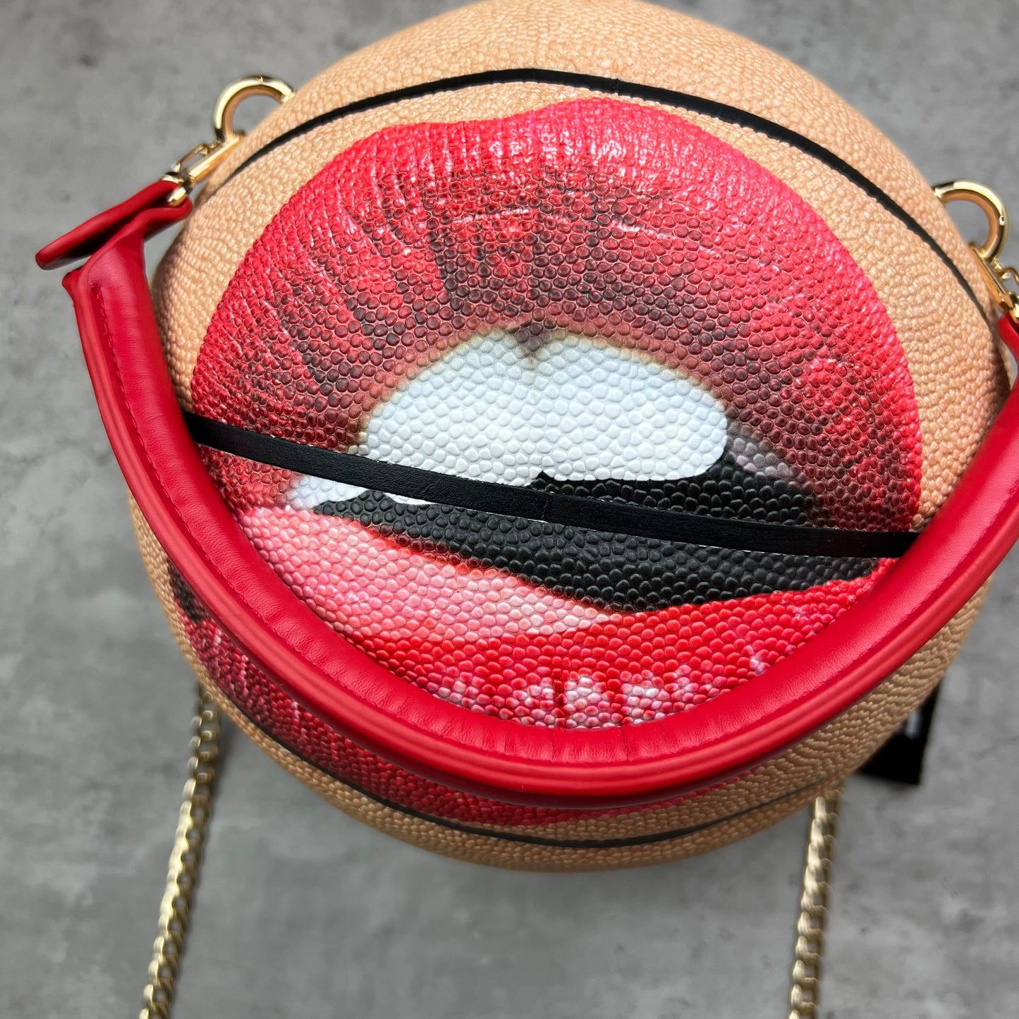 Kiss Me-3
